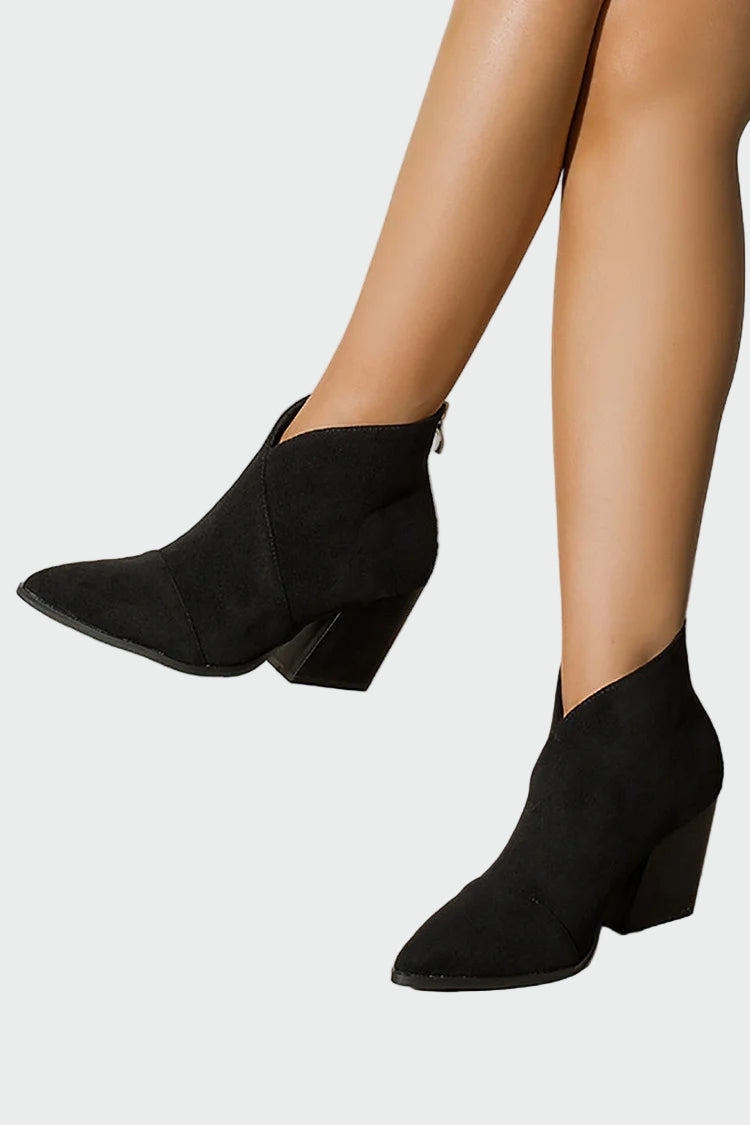 Botine cu vârf ascuțit
