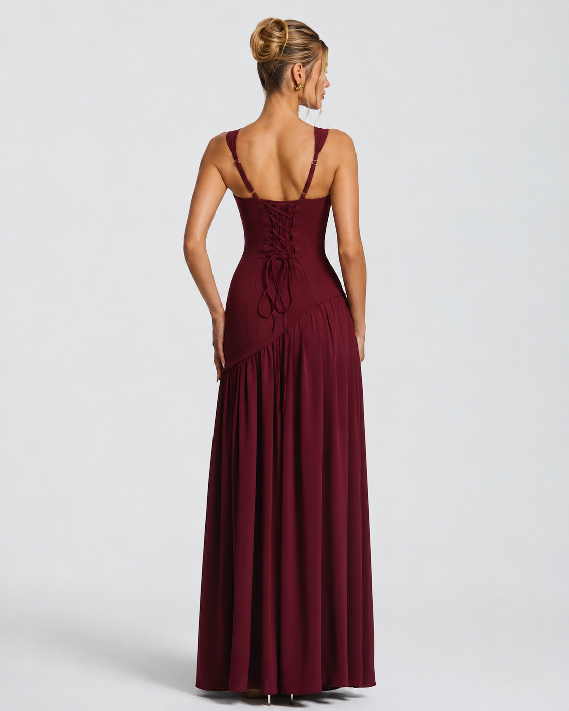 Aria - Rochie elegantă cu crăpătură