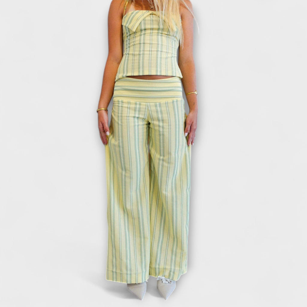 Anastasia - Compleu clasic cu pantaloni în dungi
