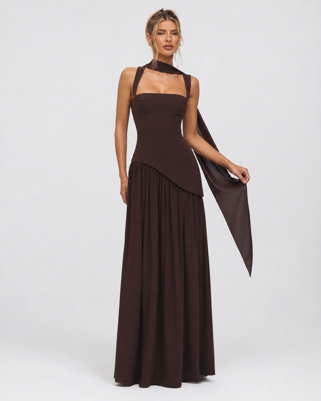 Aria - Rochie elegantă cu crăpătură