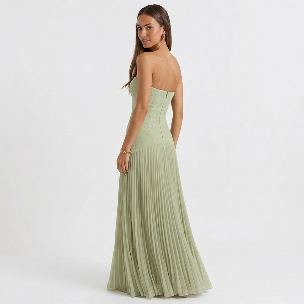 Eliza - Rochie cu umerii la vedere