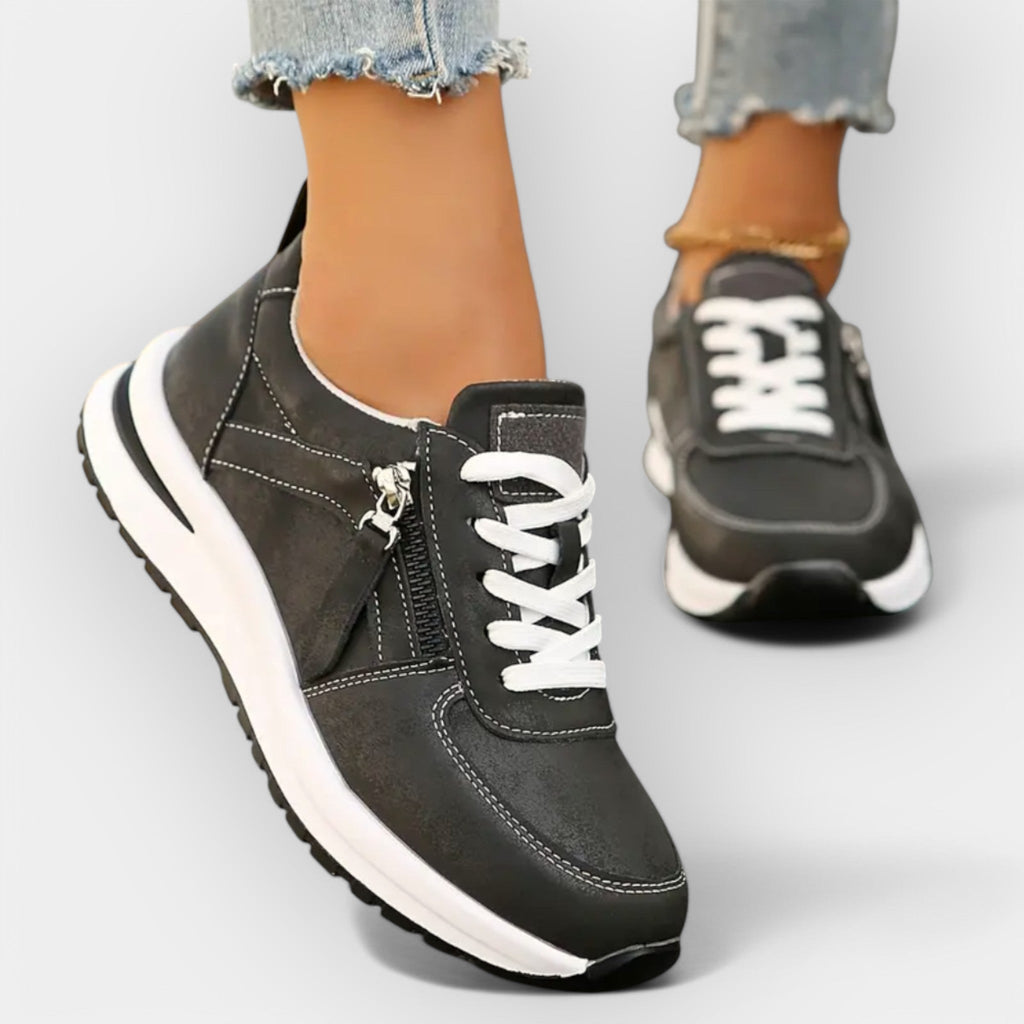 Adidasi anatomici cu stil