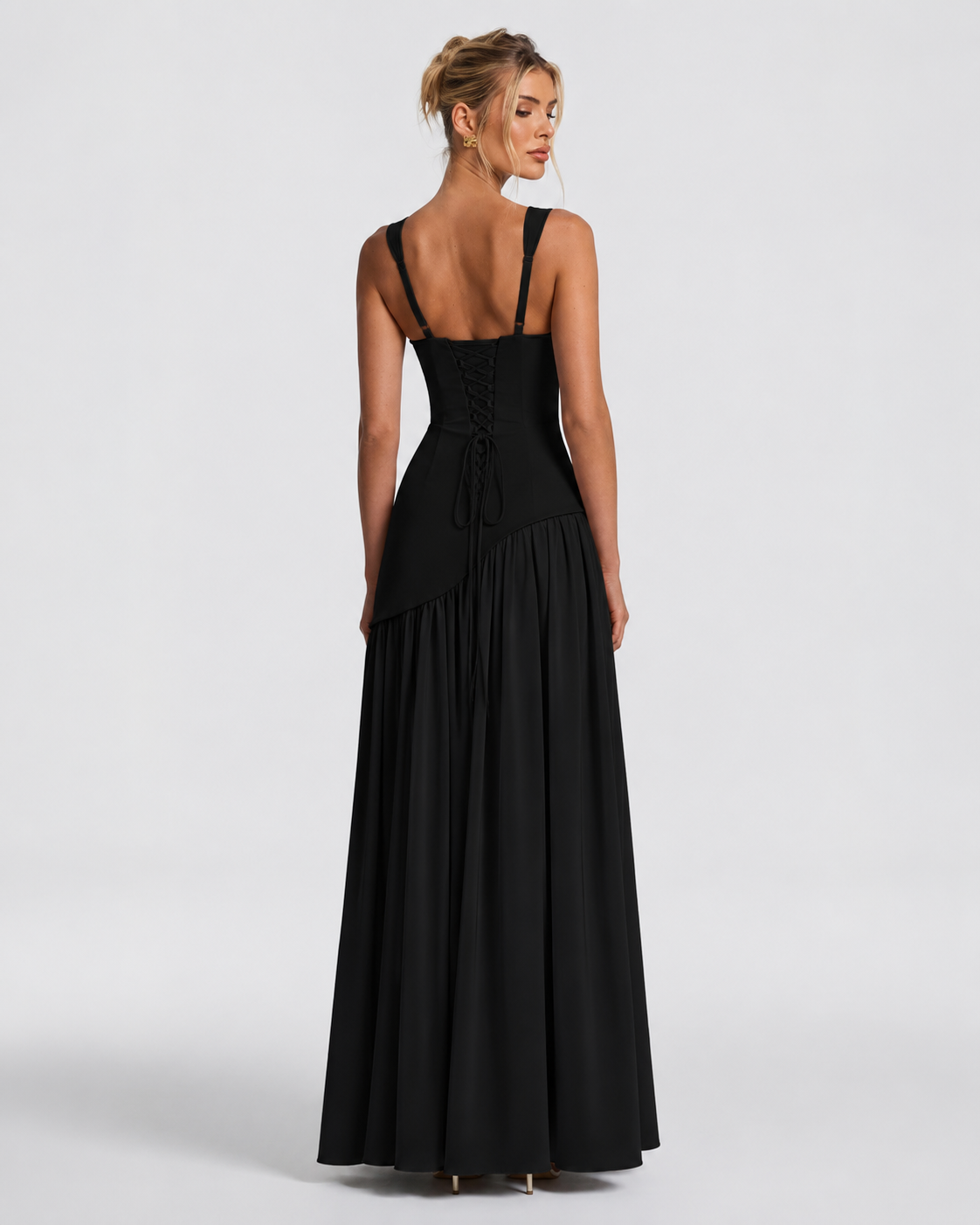 Aria - Rochie elegantă cu crăpătură