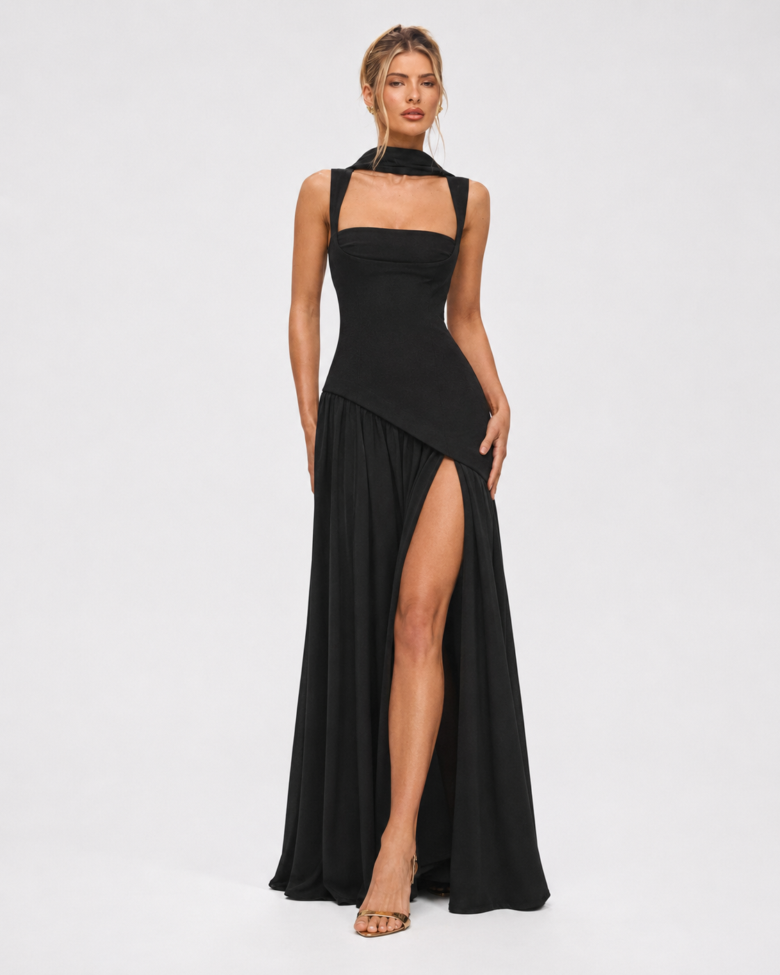 Aria - Rochie elegantă cu crăpătură