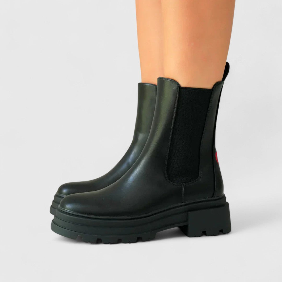Rebecca – Botine cu stil și caracter