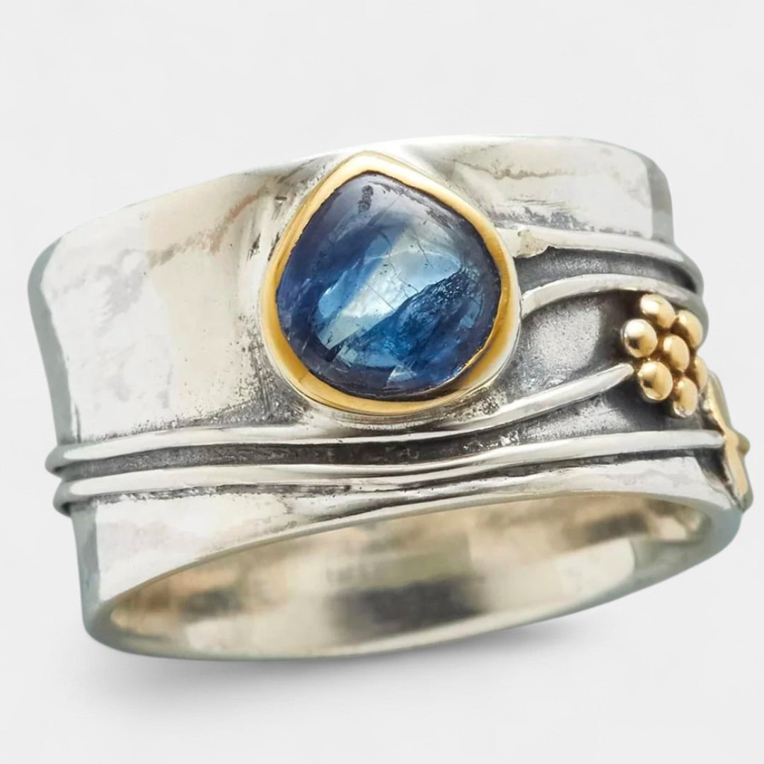 Alexandra - Inel vintage elegant din argint cu safir albastru
