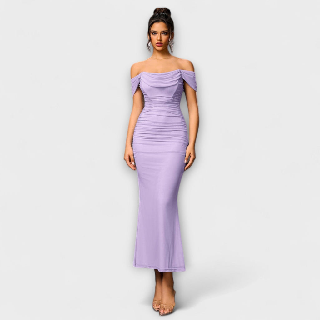 Rochie Bodycon cu umeri descoperiți și volane