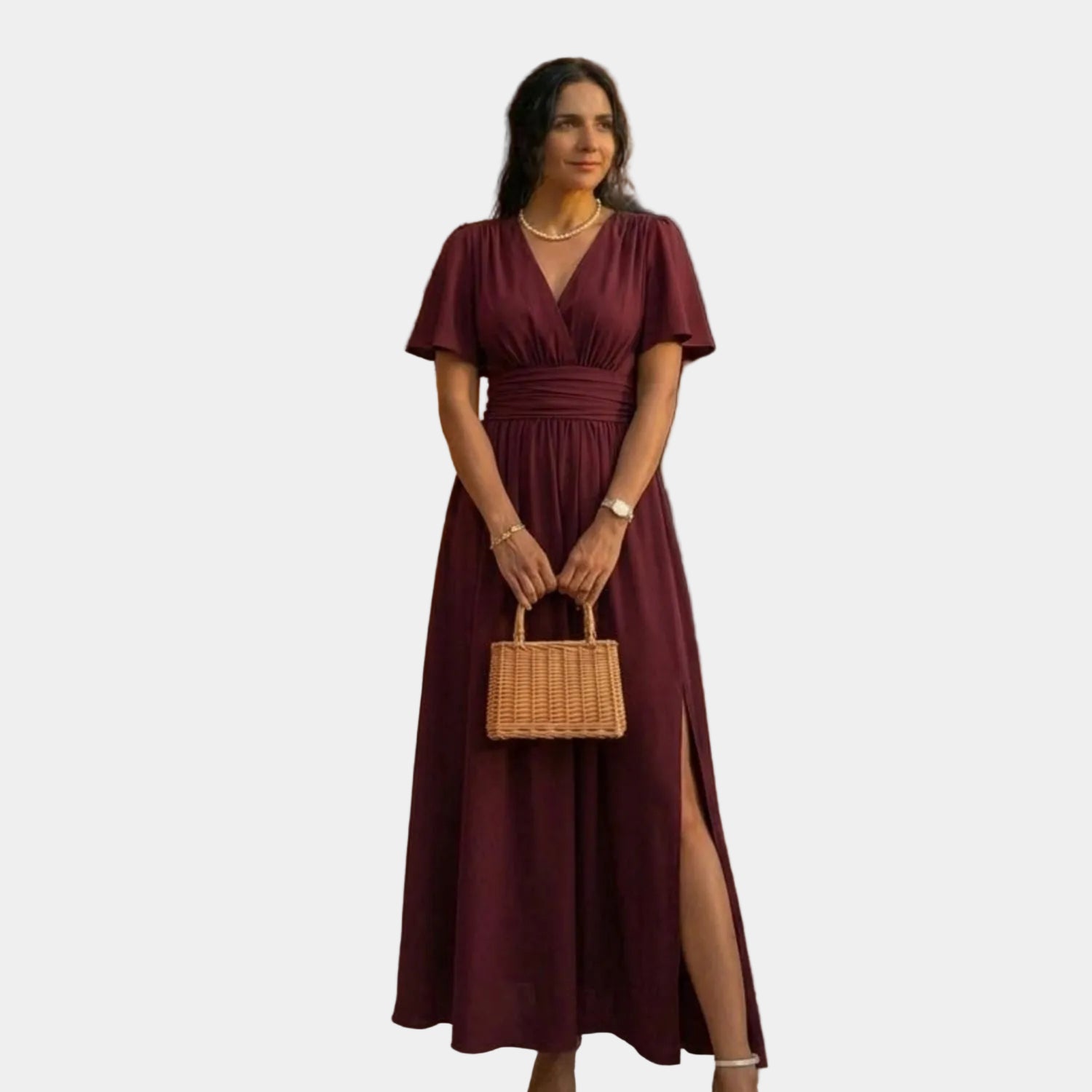 Eterna | Rochie Lungă Elegantă Neagră cu Decolteu în V, Mâneci Transparente și Fanta