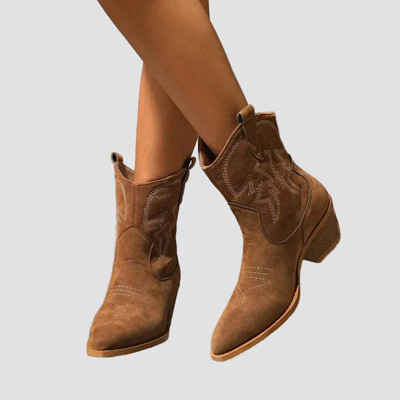 Botine western brodate stilate