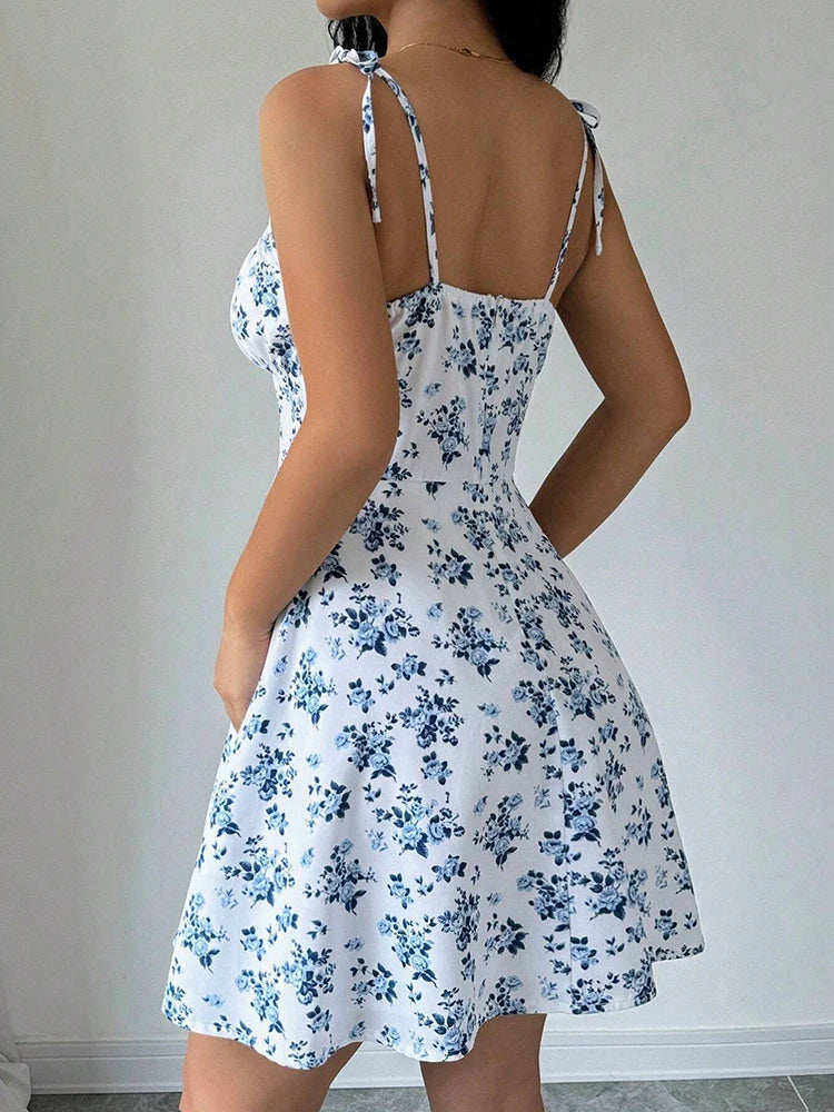 Lara | Rochie scurtă cu bretele fine și imprimeu floral