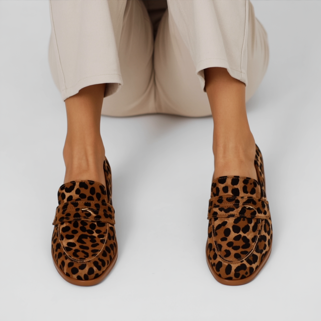 Ghete moi Georgia cu model leopard