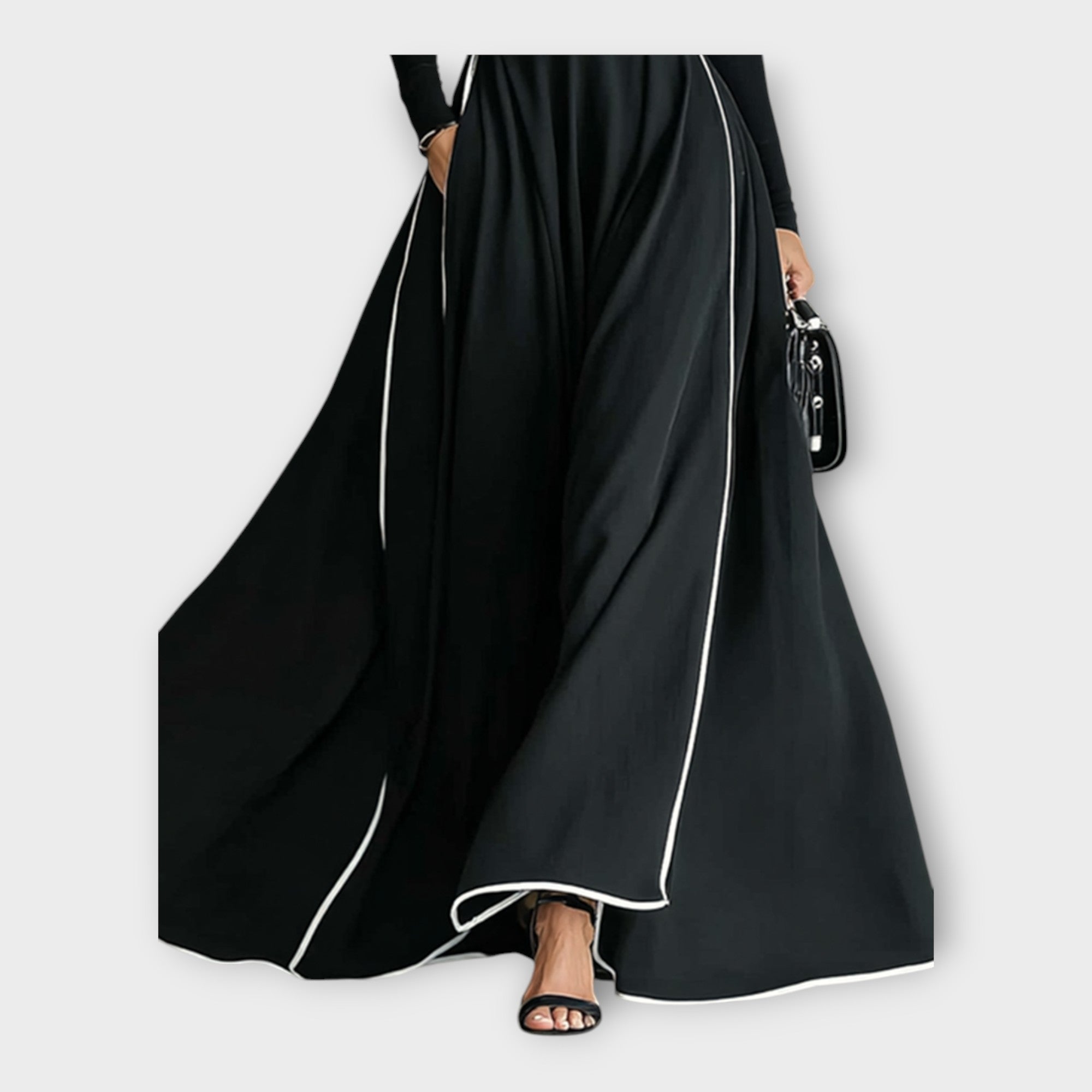 Rochie lungă cu finețe minimală