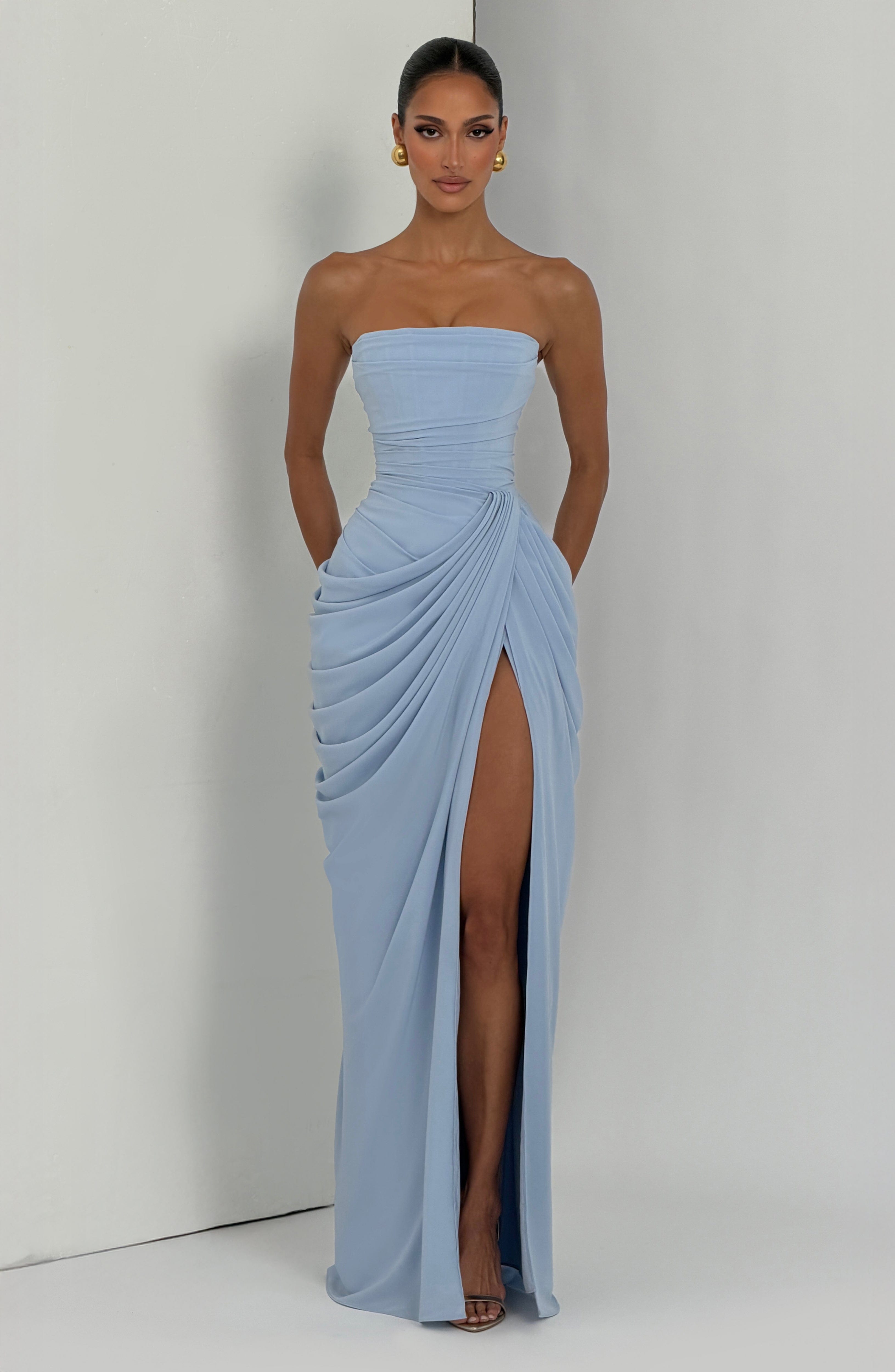 Mircea – Rochie Maxi de Gală cu Corset și Drapaj Rafinat