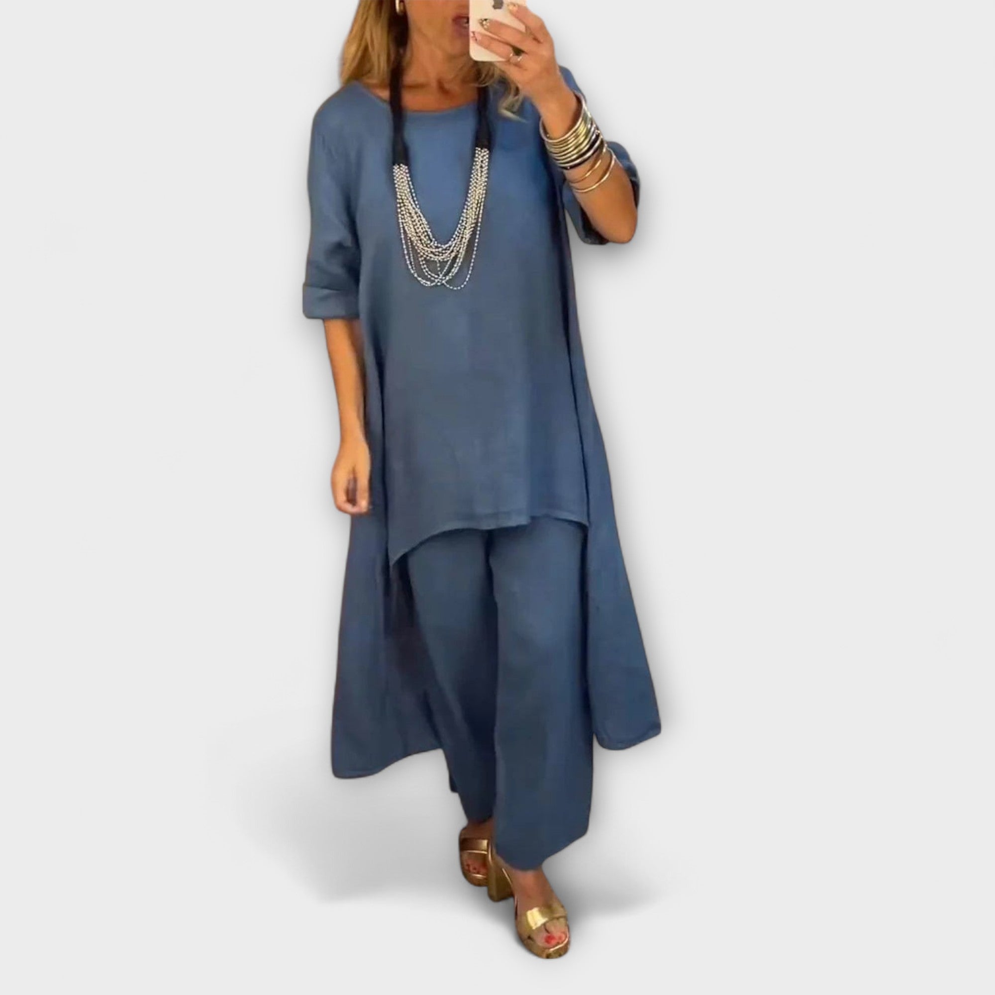 Tabea - Costum din in cu decolteu rotund