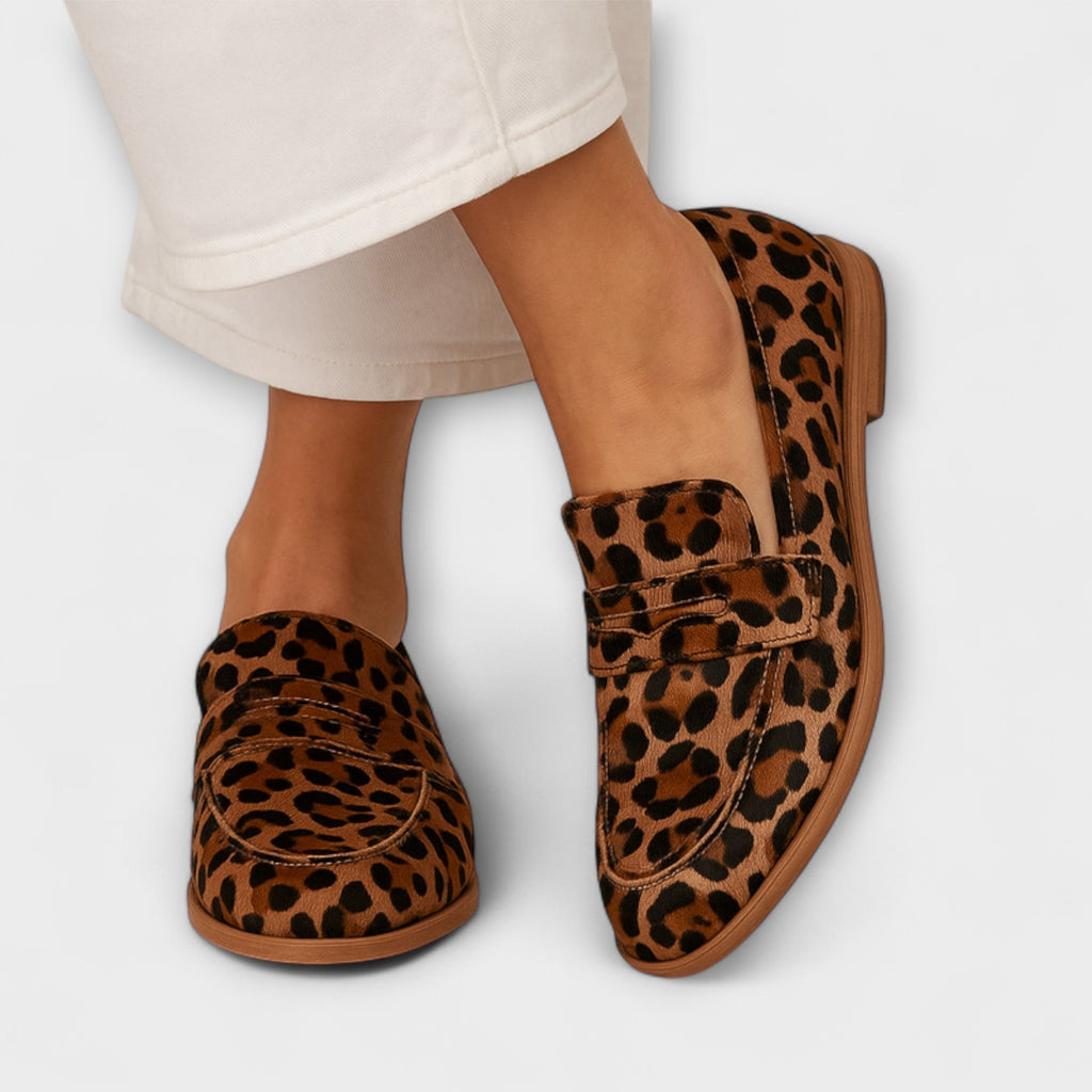 Ghete moi Georgia cu model leopard