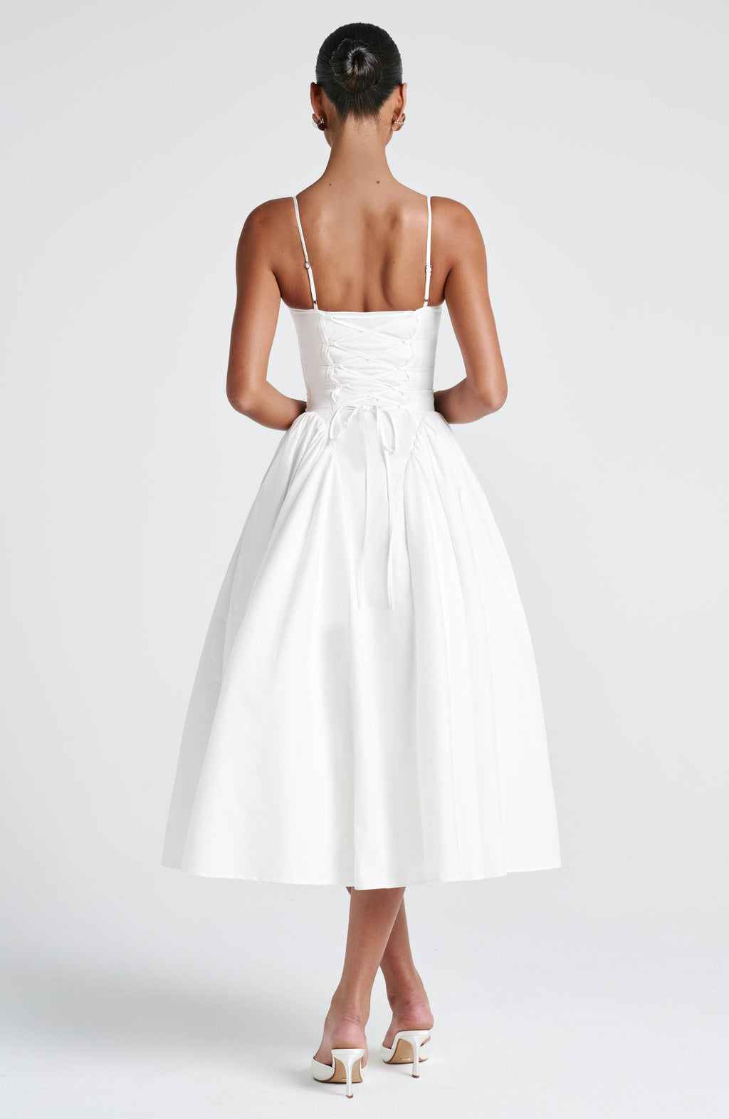 Luminara – Rochie Midi de Damă Elegantă cu Top Ajustat și Fustă Voluminoasă