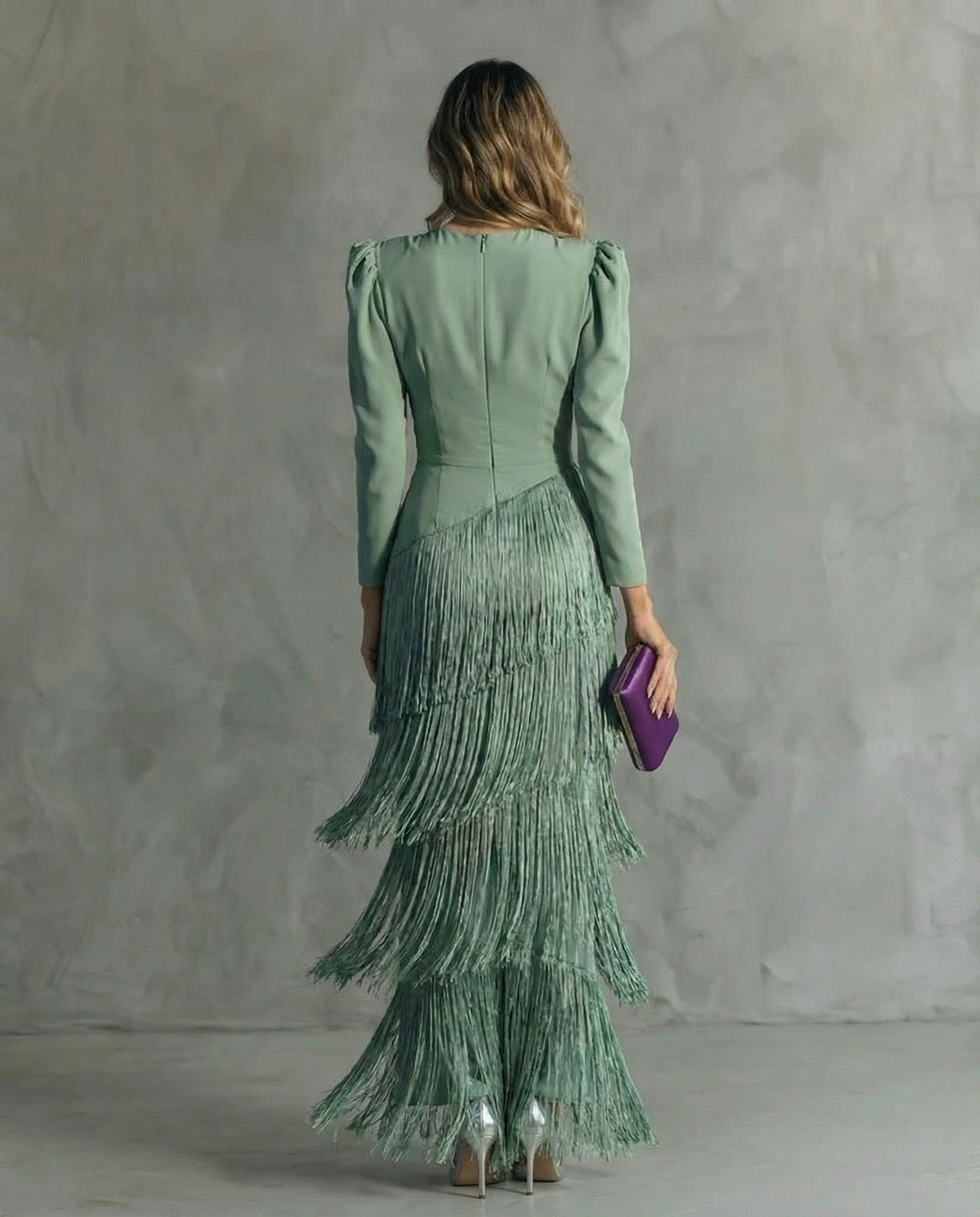 Clara · Rochie elegantă cu mâneci cu franjuri