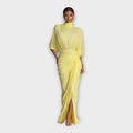 Rochie lungă cu pliuri elegante și design rafinat